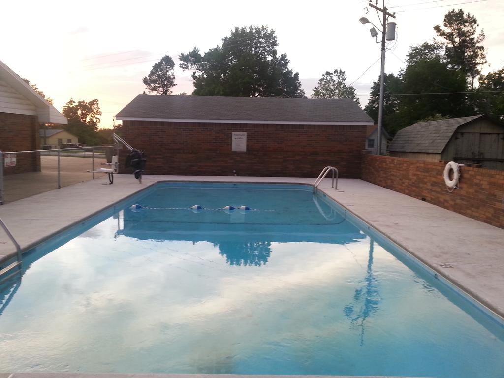 Holiday Pines Motel Jay Bagian luar foto