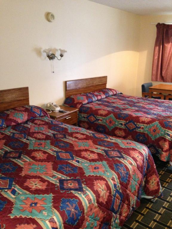 Holiday Pines Motel Jay Ruang foto