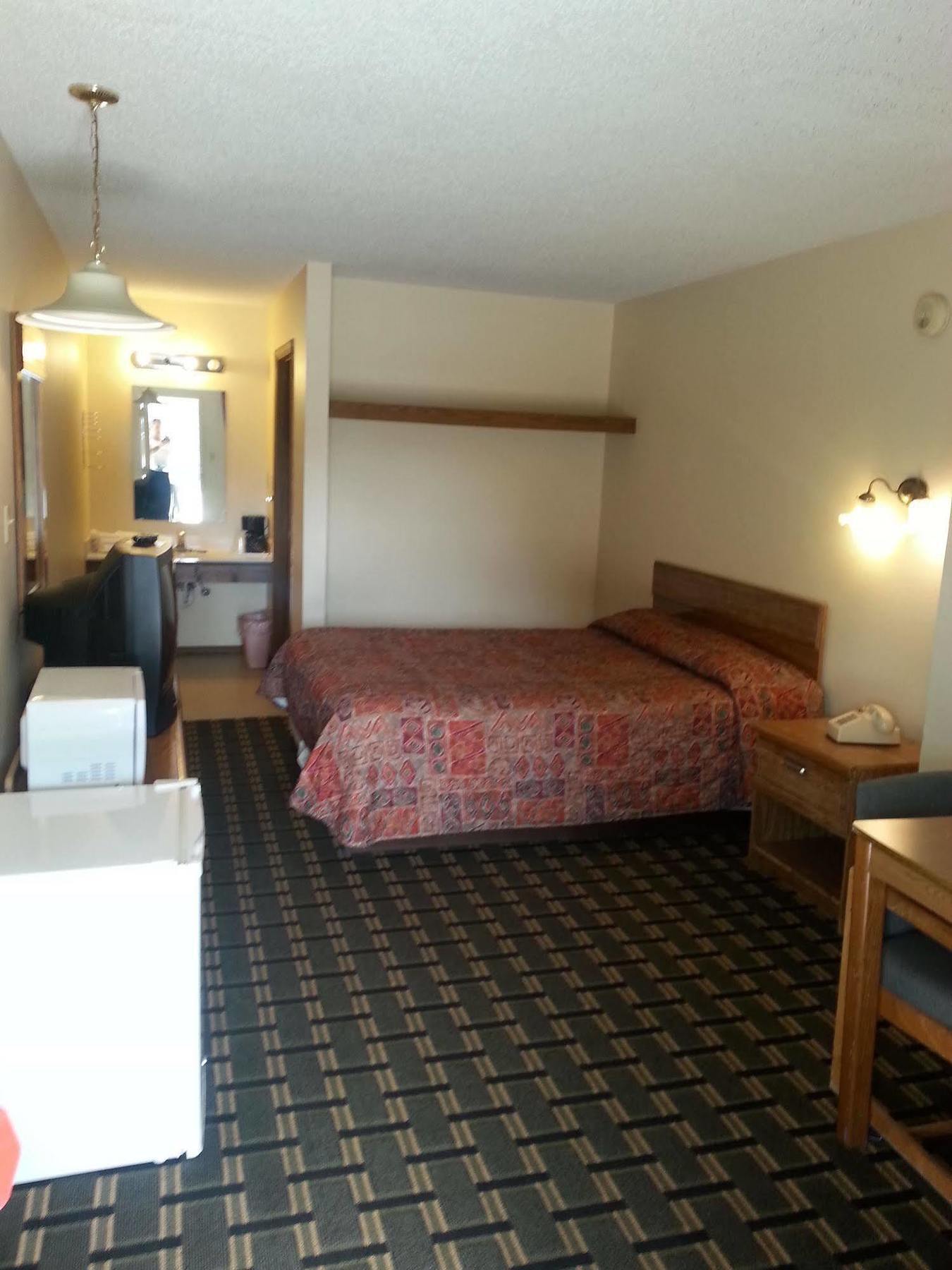 Holiday Pines Motel Jay Bagian luar foto